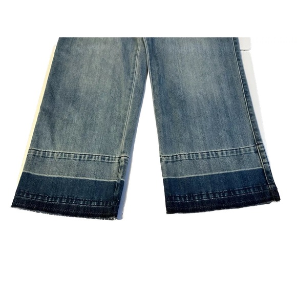 Chico's Women’s Size 0 US 4 Wide Leg Crop Exposed Button Fly Raw Hem Denim Jeans - Picture 4 of 11